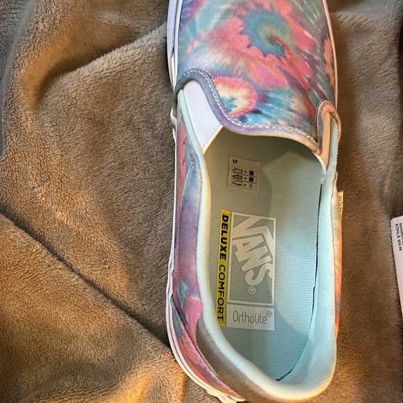 Vans Women’s Slip On Sneakers - Picture 7 of 7